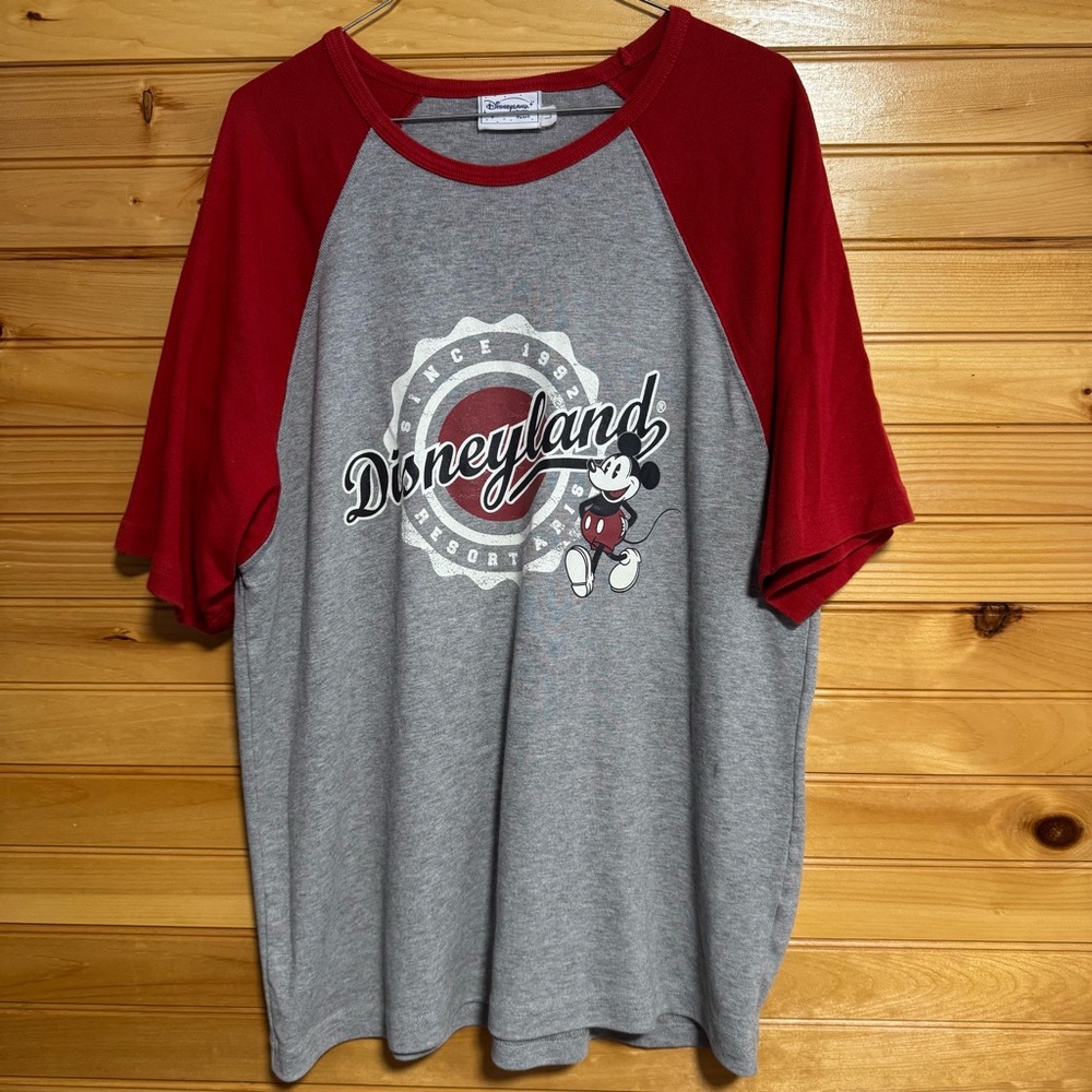 Disneyland Paris Grey Red Raglan 3/4 Sleeve Tee Large